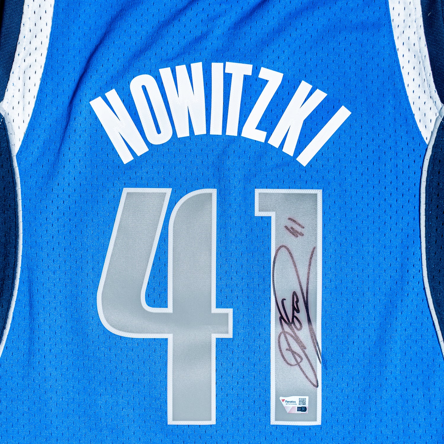 Dirk Nowitzki Jersey Firmado - Dallas Mavericks