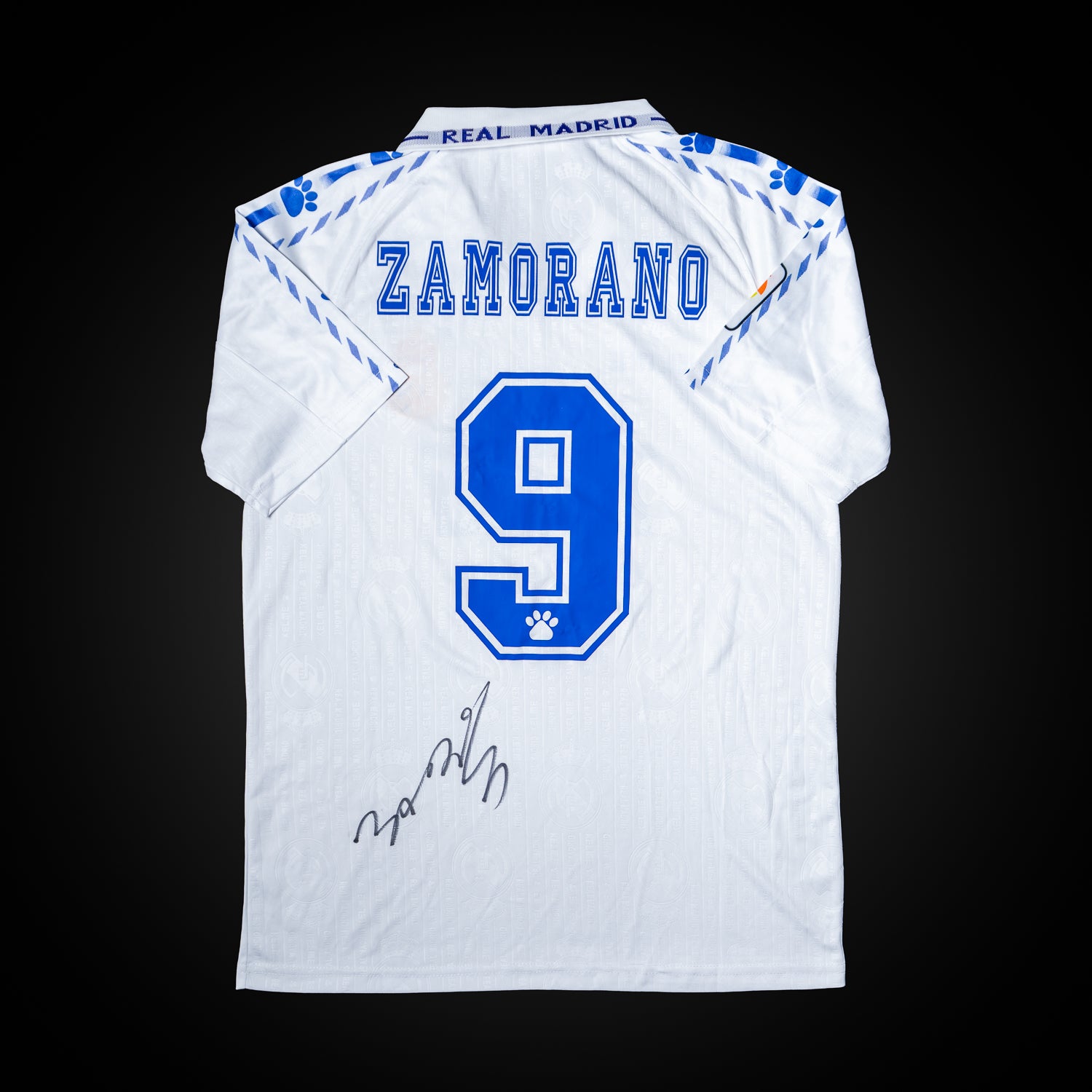 Iván Zamorano Jersey Firmado