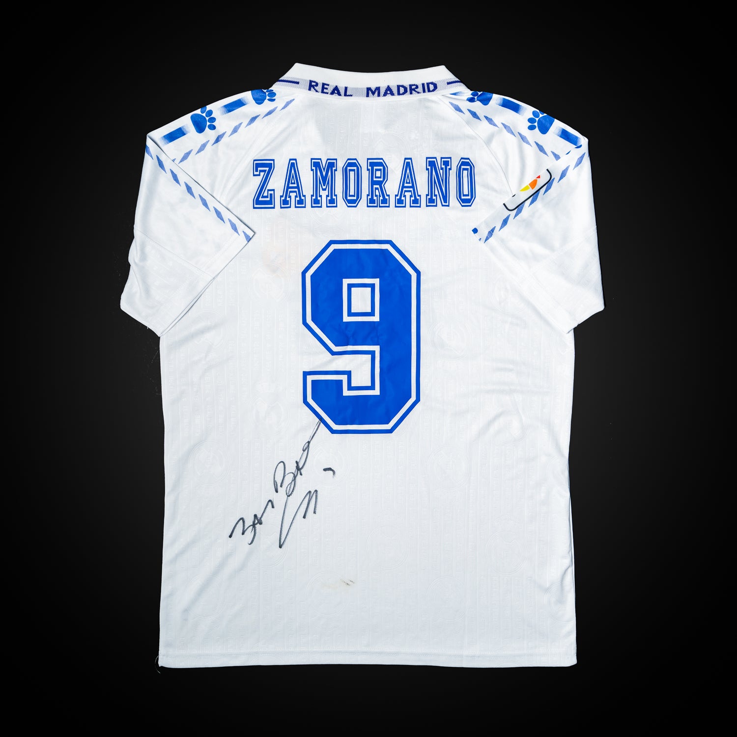 Iván Zamorano Jersey Firmado