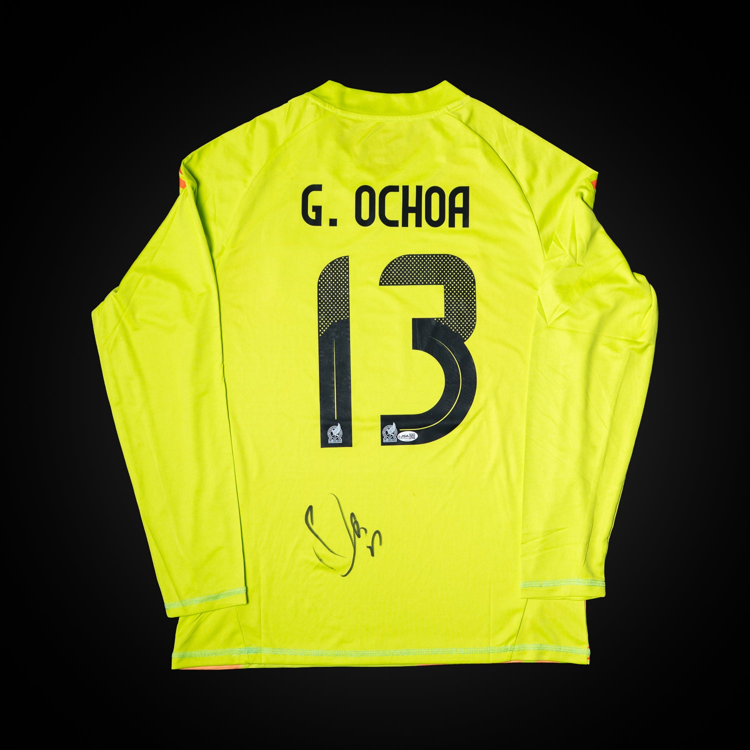 Guillermo Ochoa - Jersey Firmado