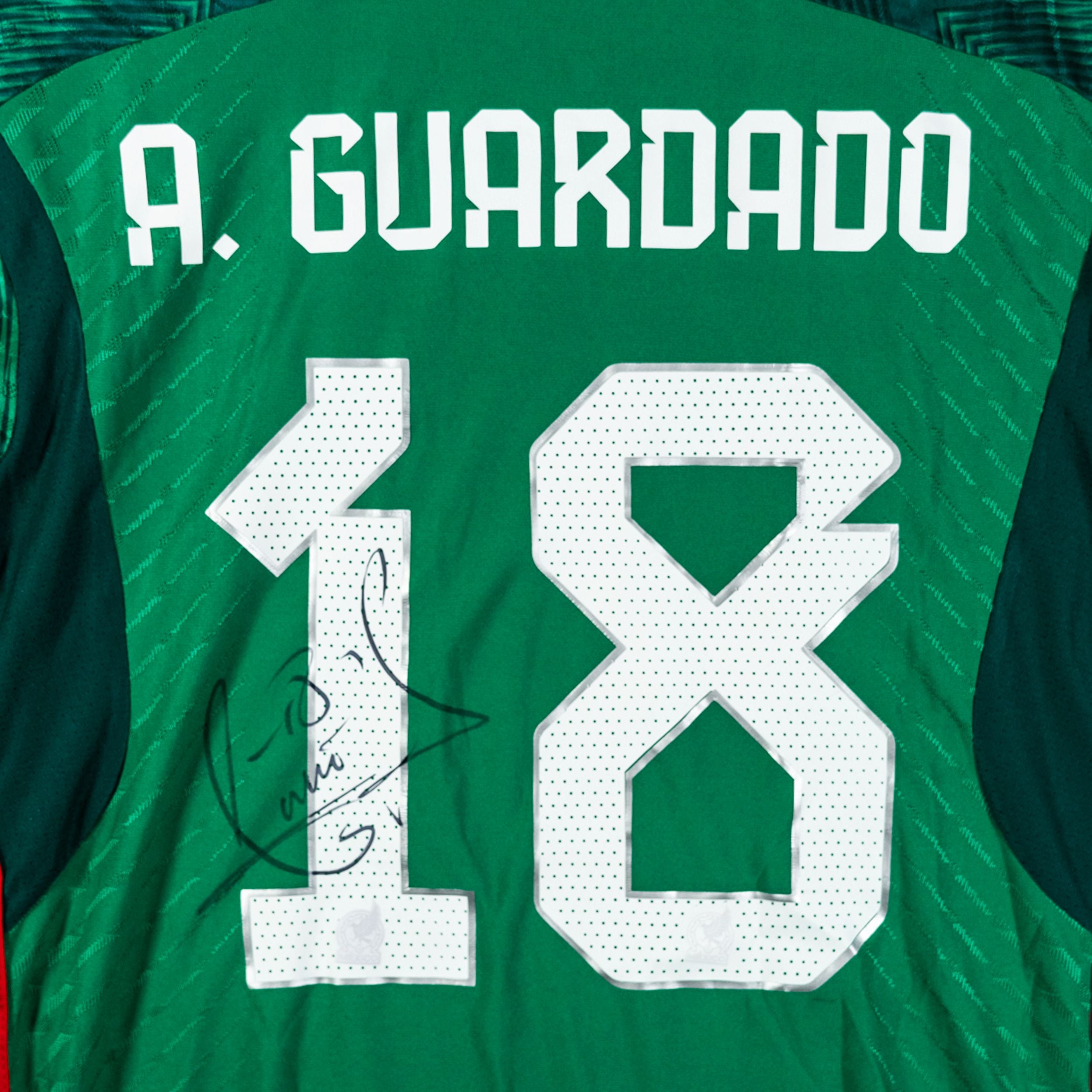 Jersey Firmado Andrés Guardado - México Mundial 2022