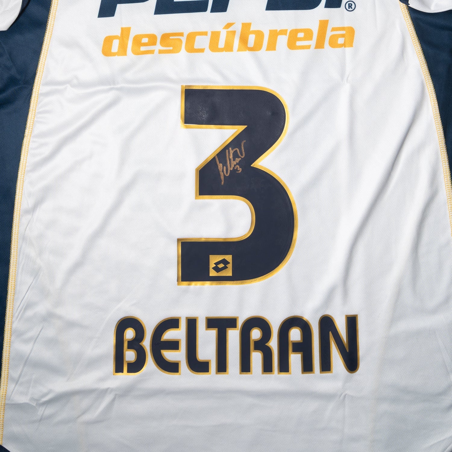 Subasta - Jersey Firmado Joaquín Beltrán - Pumas