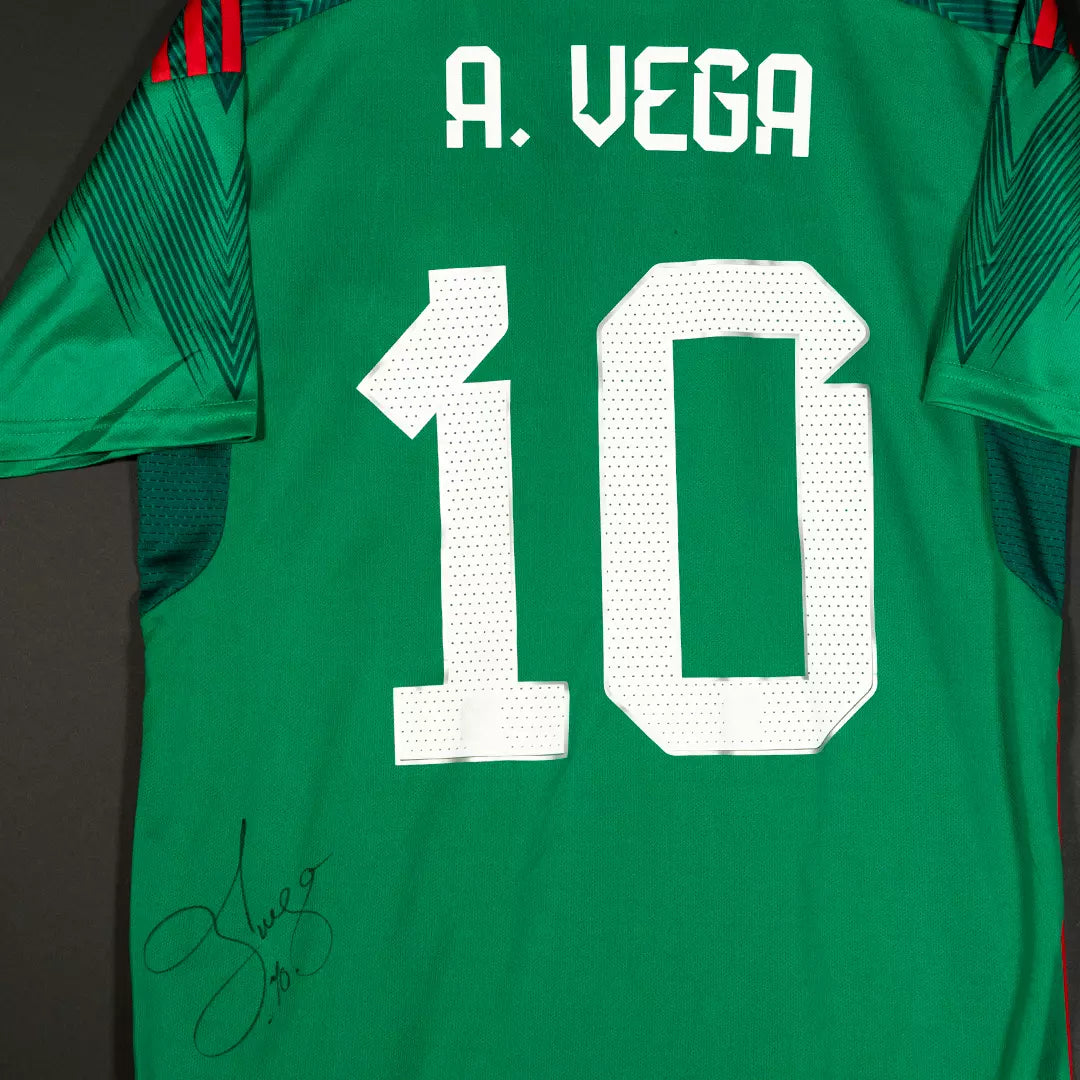 Jersey Firmado Alexis Vega - México Mundial 2022