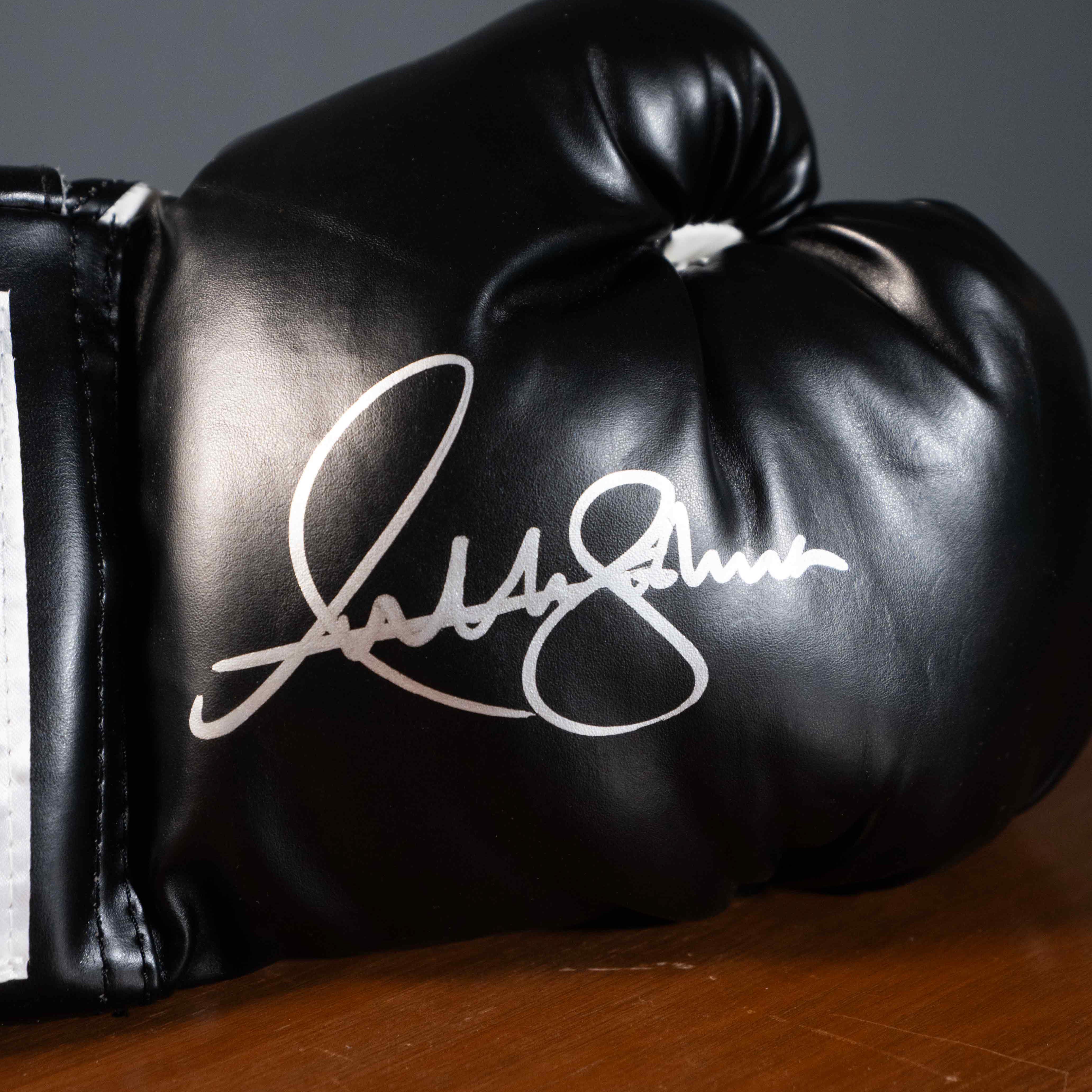 Guante Firmado - Anthony Joshua