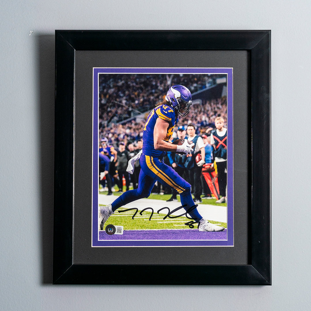 Subasta - Foto firmada por T.J. Hockenson-  Minnesota Vikings