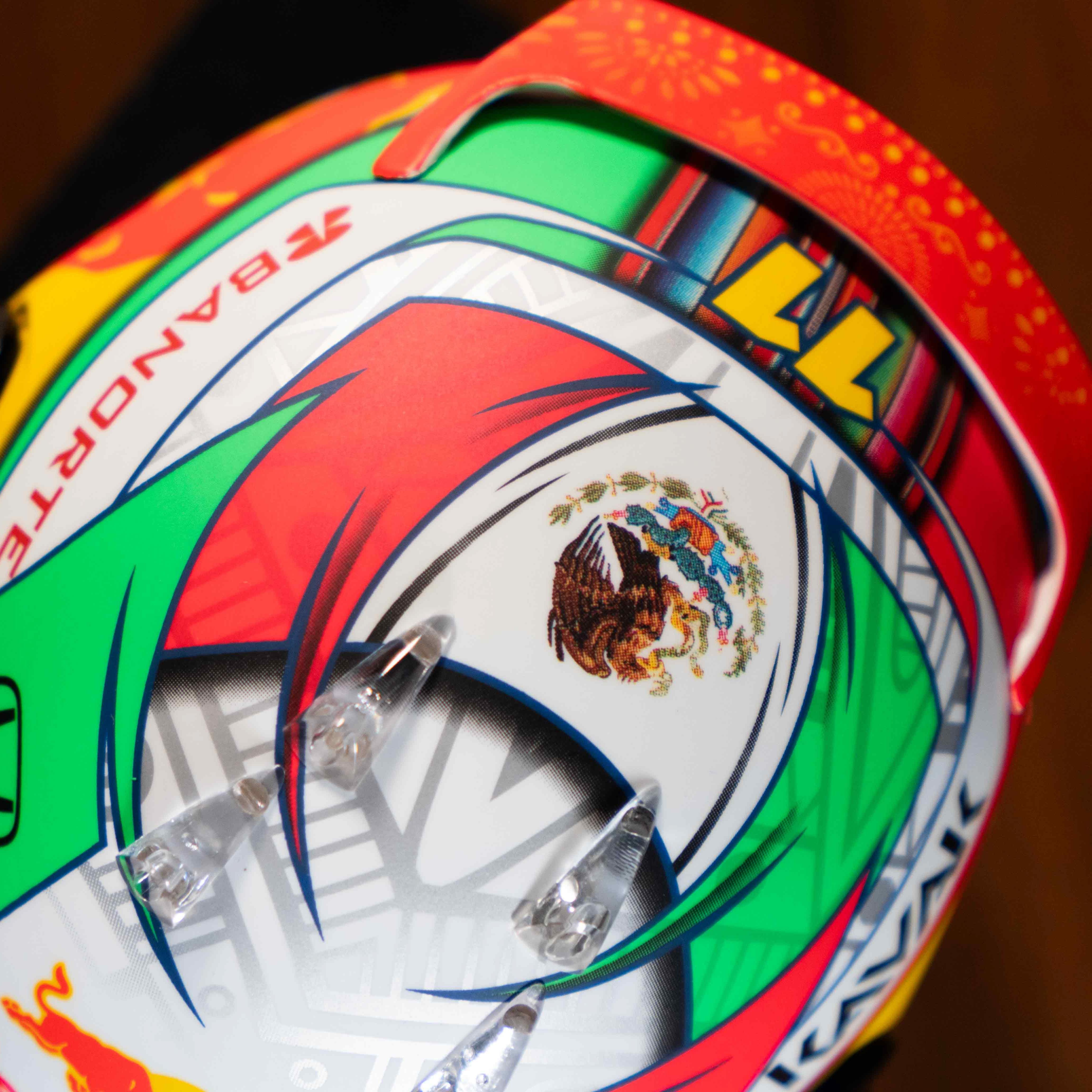 Mini Casco Firmado Checo Perez