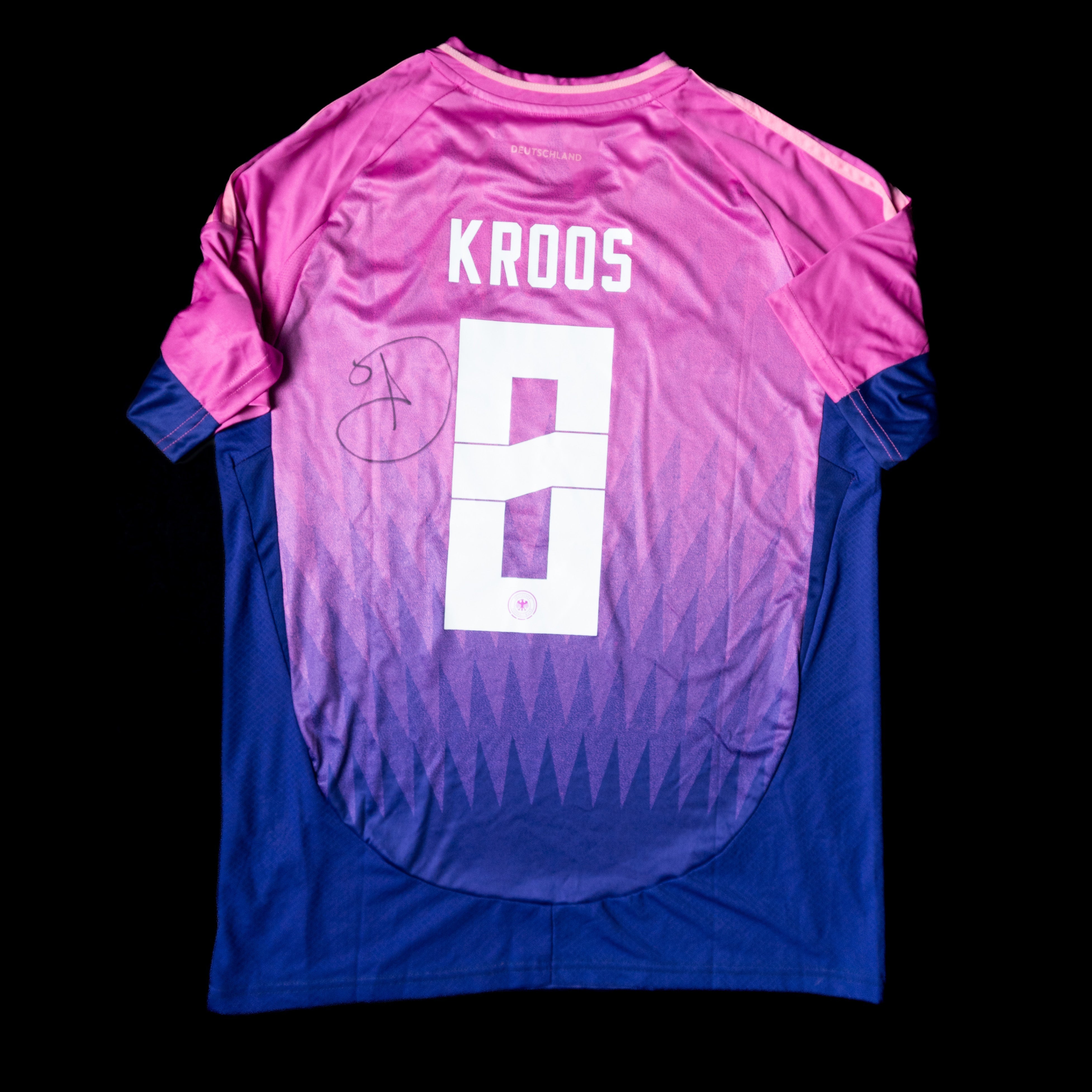 Subasta - Jersey Firmado Toni Kroos - Alemania