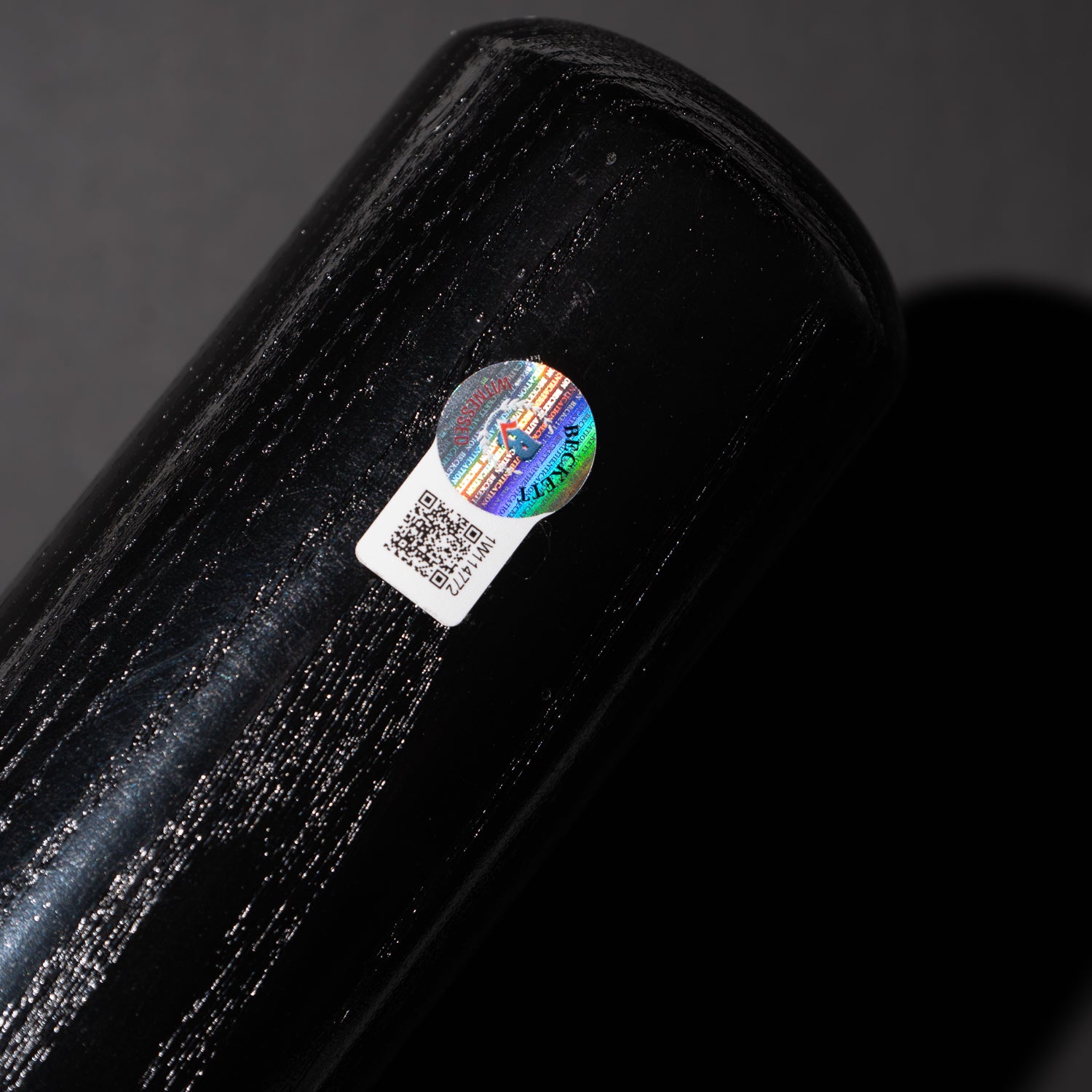 Bat firmado por Ronald Acuña Jr.