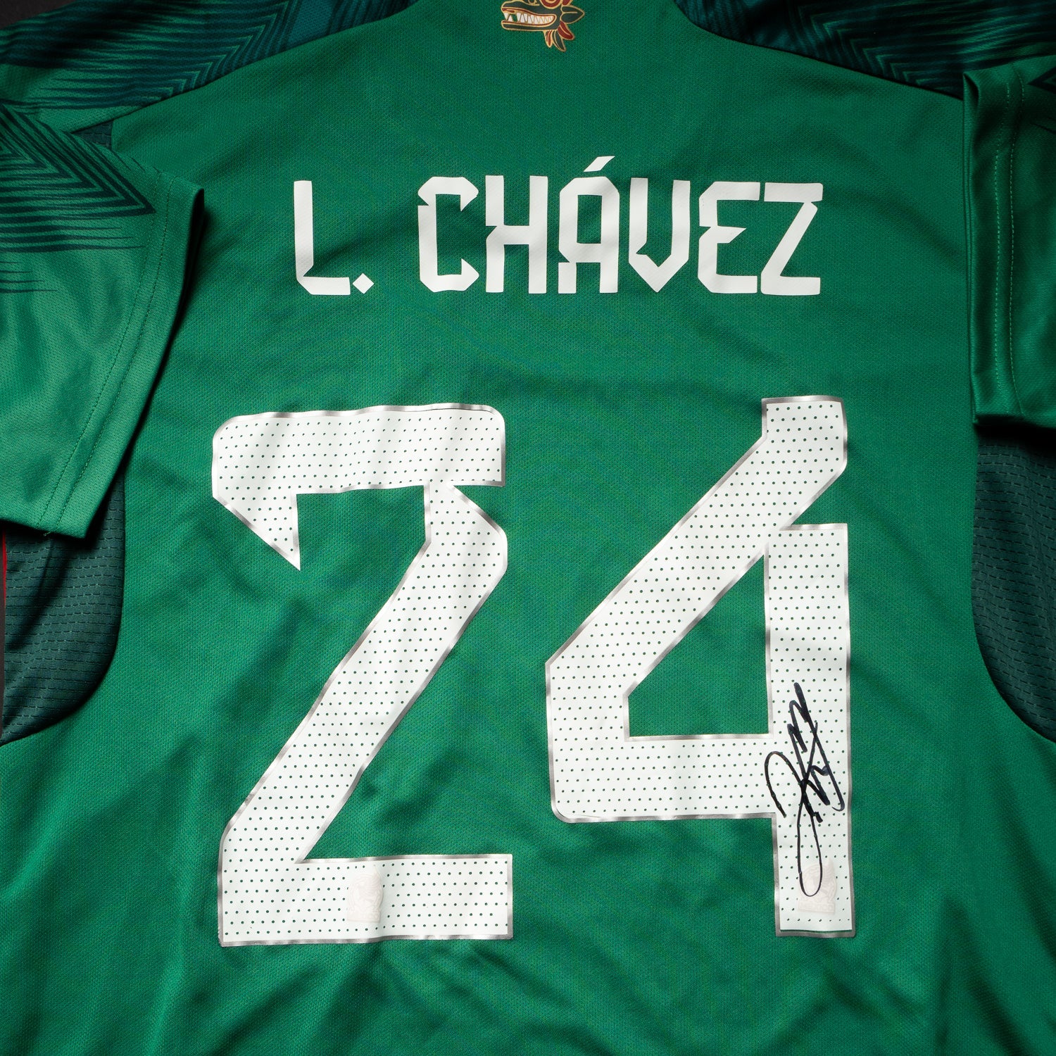 Subasta - Jersey Firmado Luis Chávez- México 2022