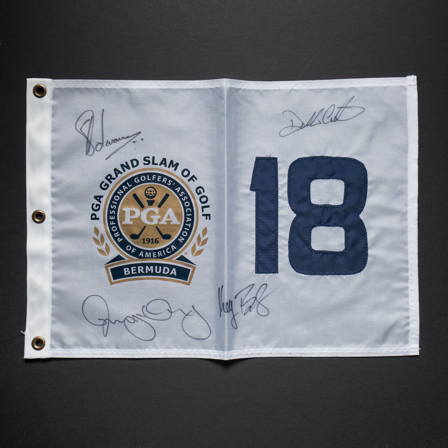 Bandera Firmada por Rory Mclloy y varios jugadores