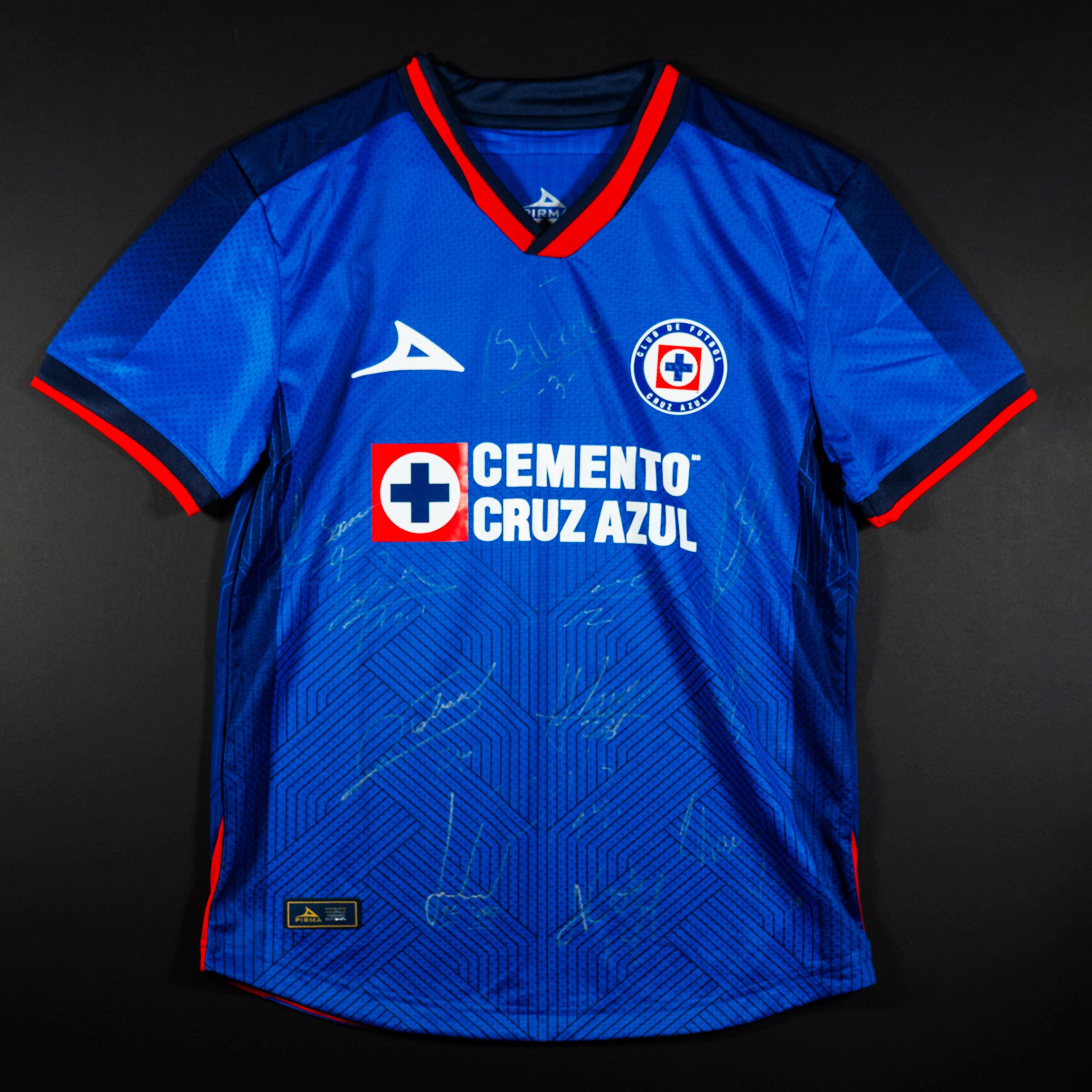 Jersey Firmado por Varios Jugadores Cruz Azul - Temporada 2024