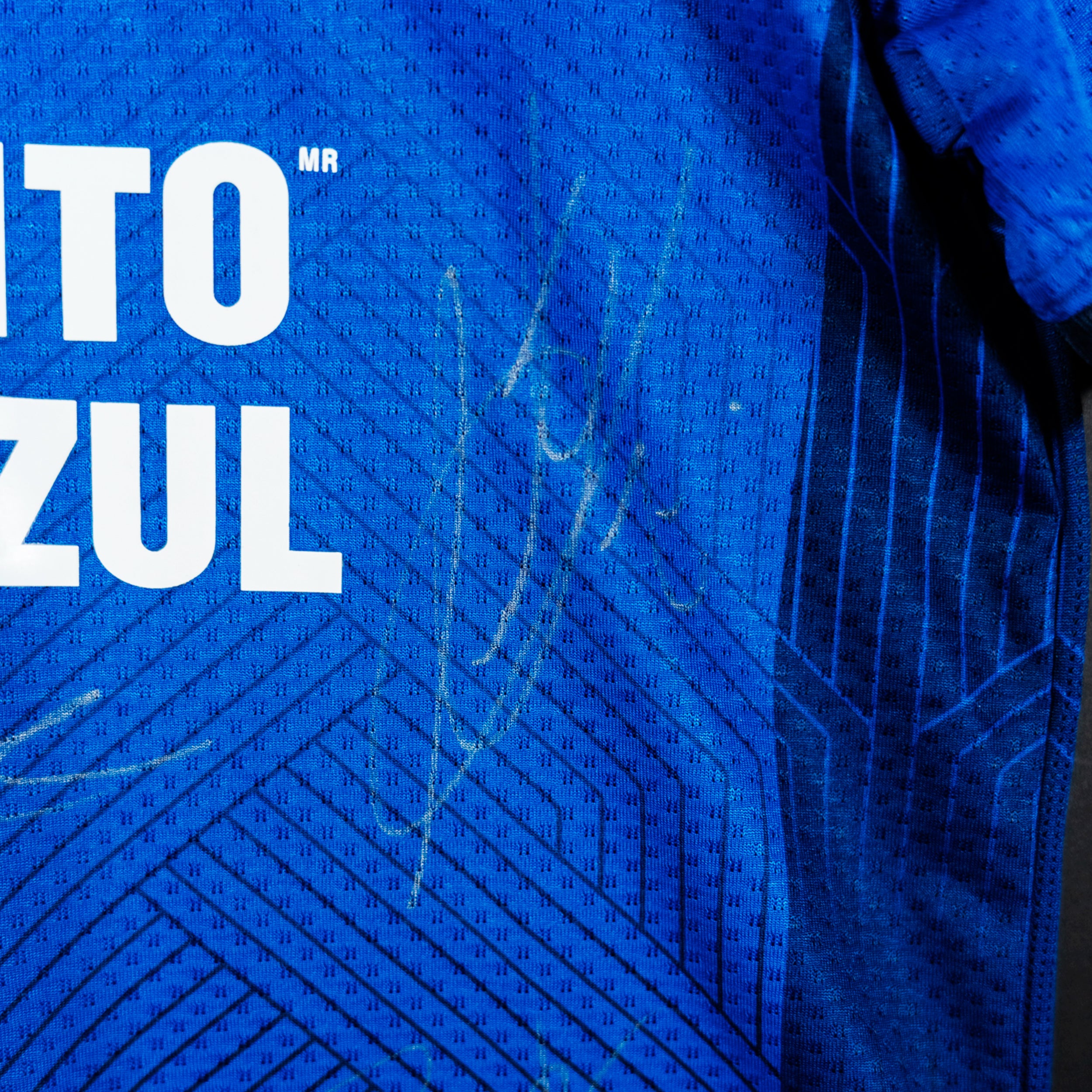 Jersey Firmado por Varios Jugadores Cruz Azul - Temporada 2024