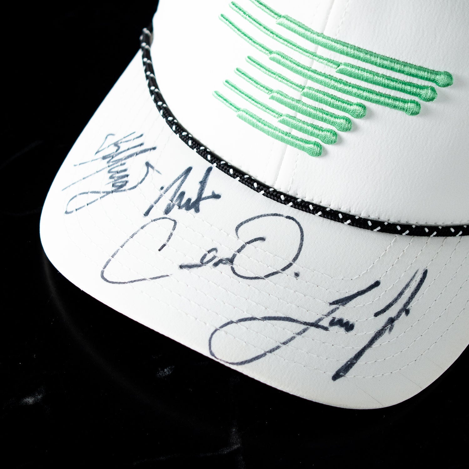 Subasta - Equipo Completo Gorra Firmada - Torque