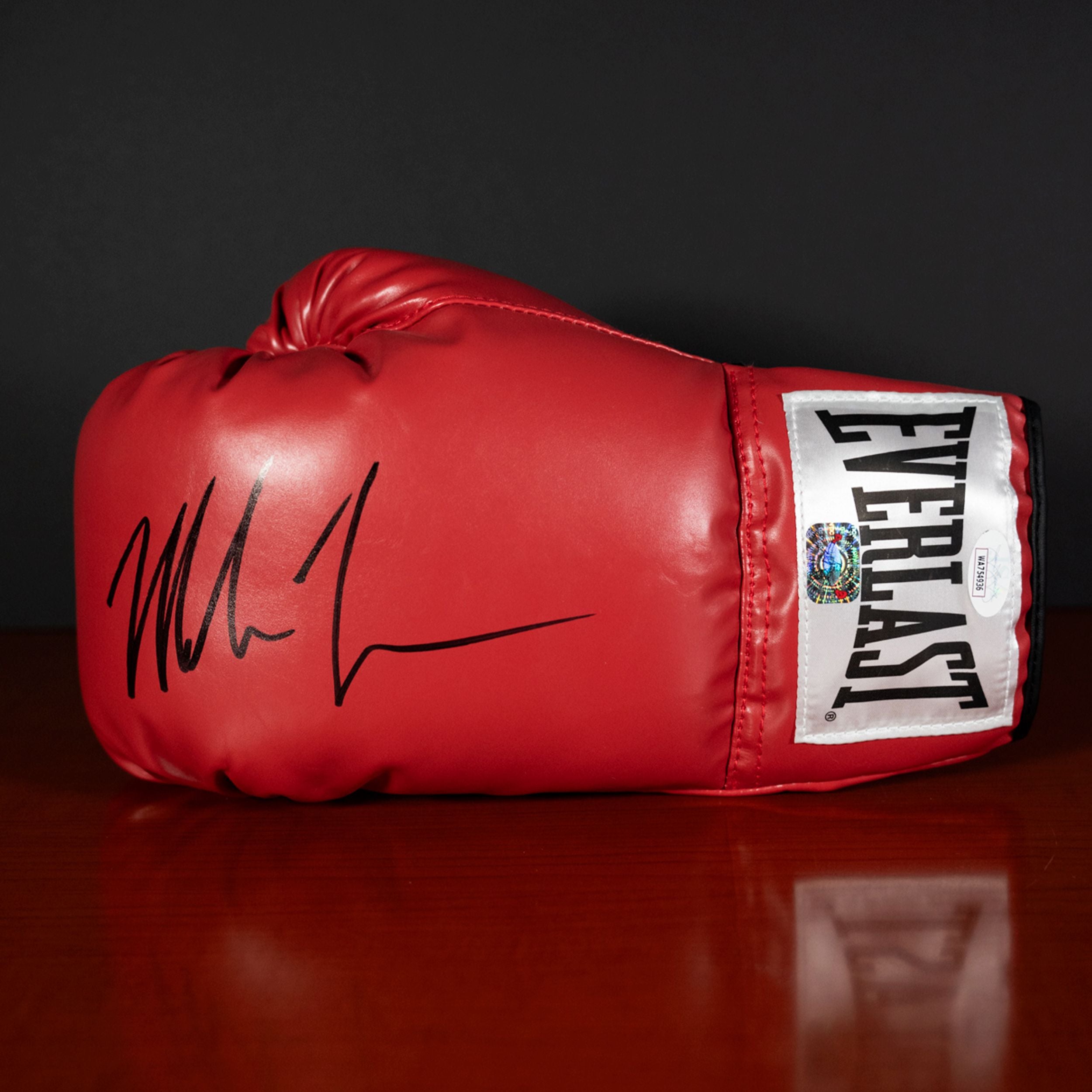 Guante Firmado Mike Tyson