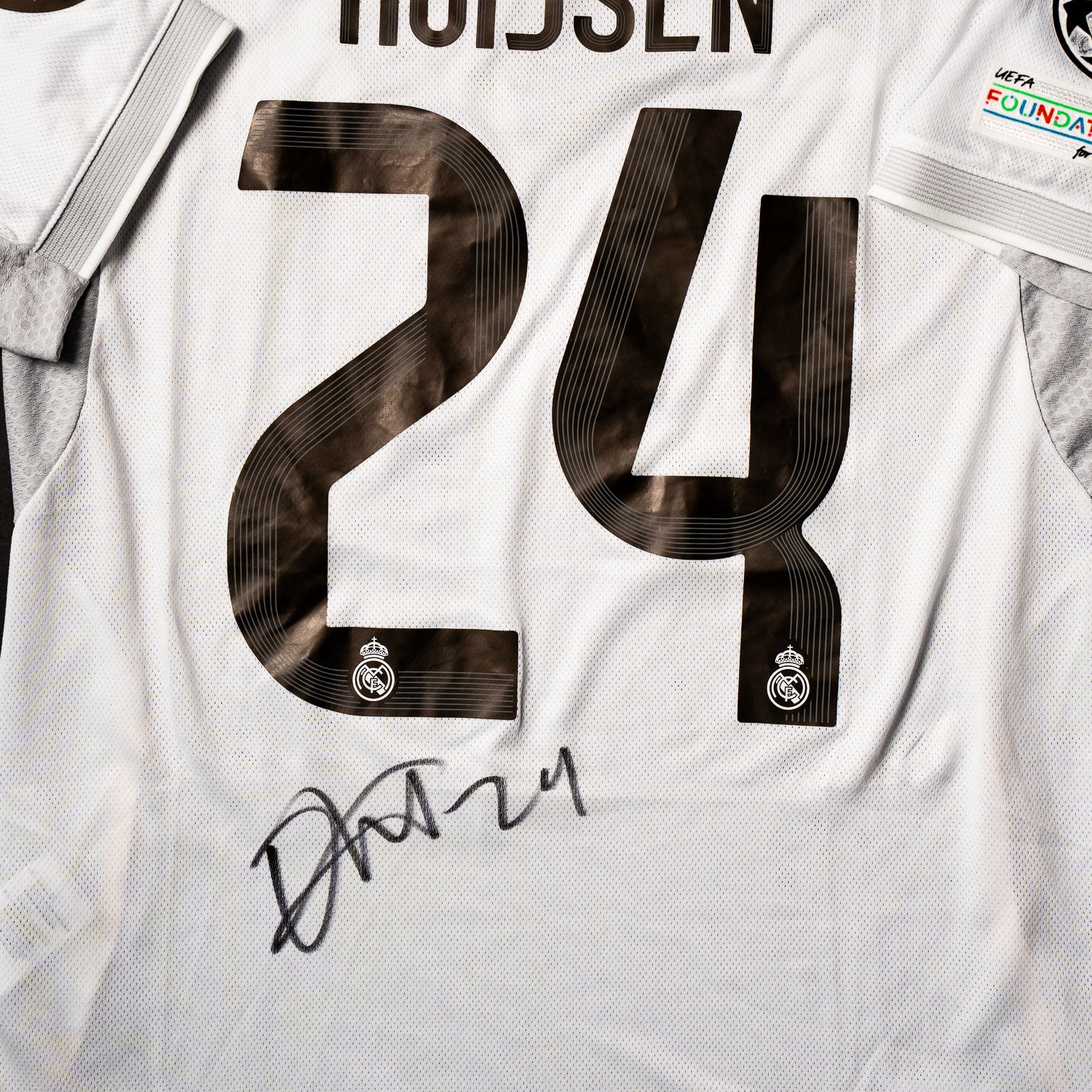 Dean Huijsen Jersey Firmado - Real Madrid