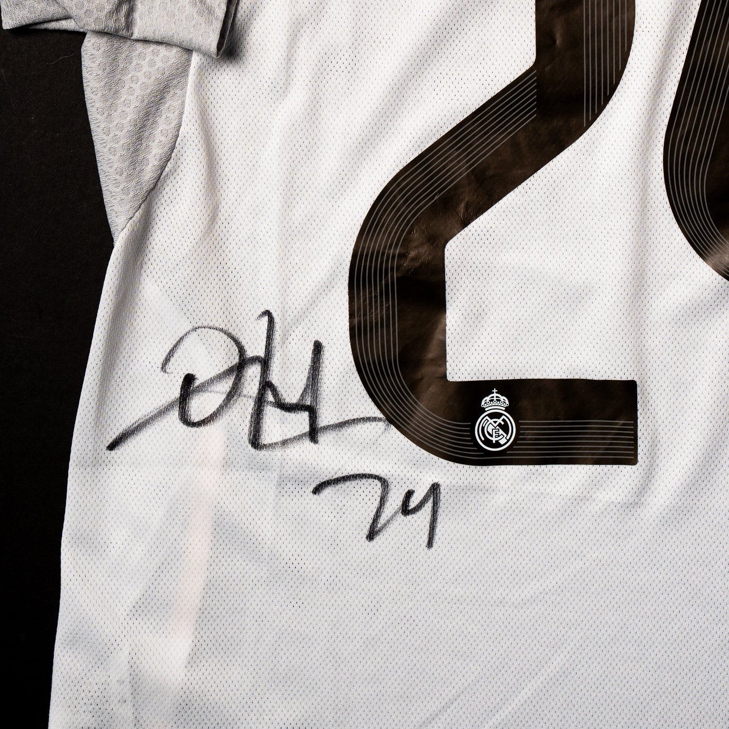 Dean Huijsen Jersey Firmado - Real Madrid