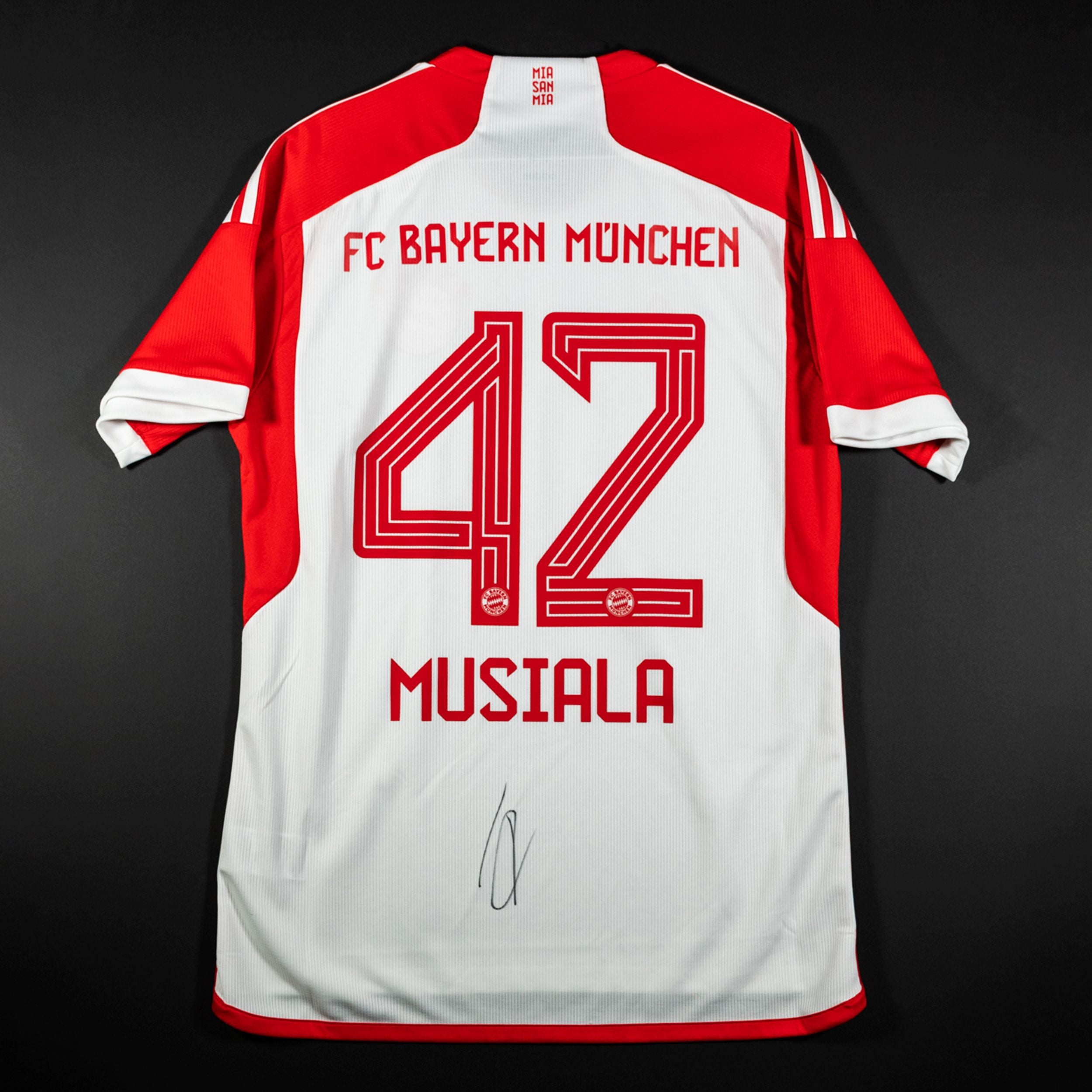 Jersey Firmado Jamal Musiala- Bayern Múnich