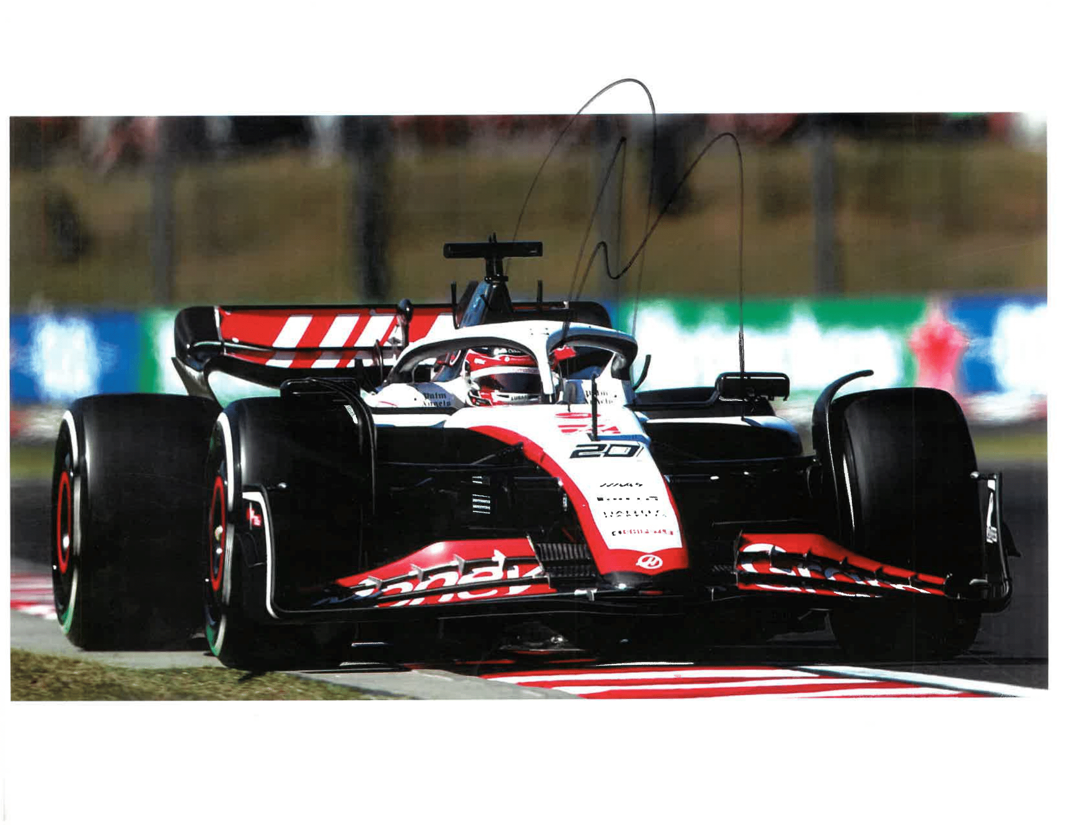 Foto Firmada Kevin Magnussen