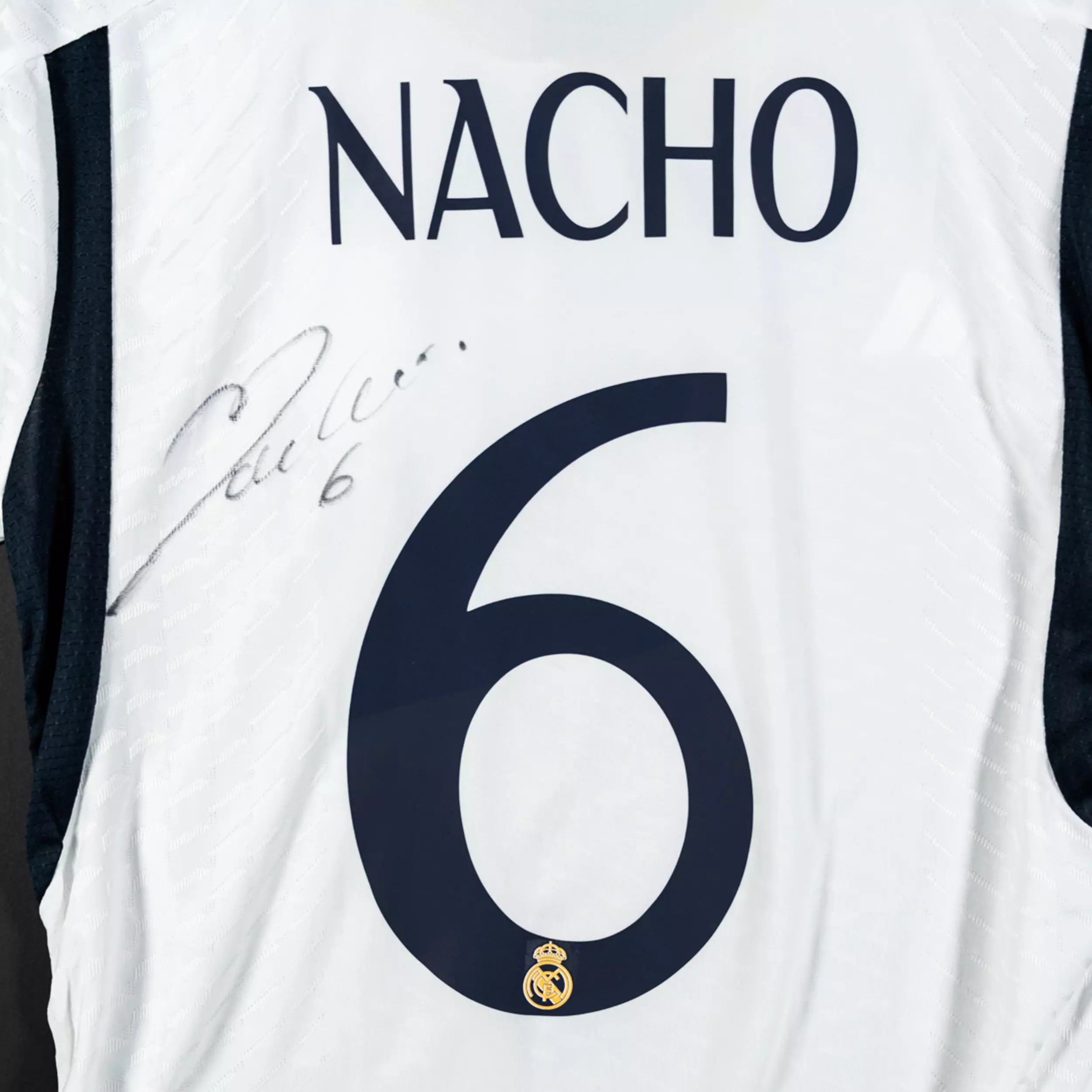 Jersey Firmado Nacho Fernández - Real Madrid