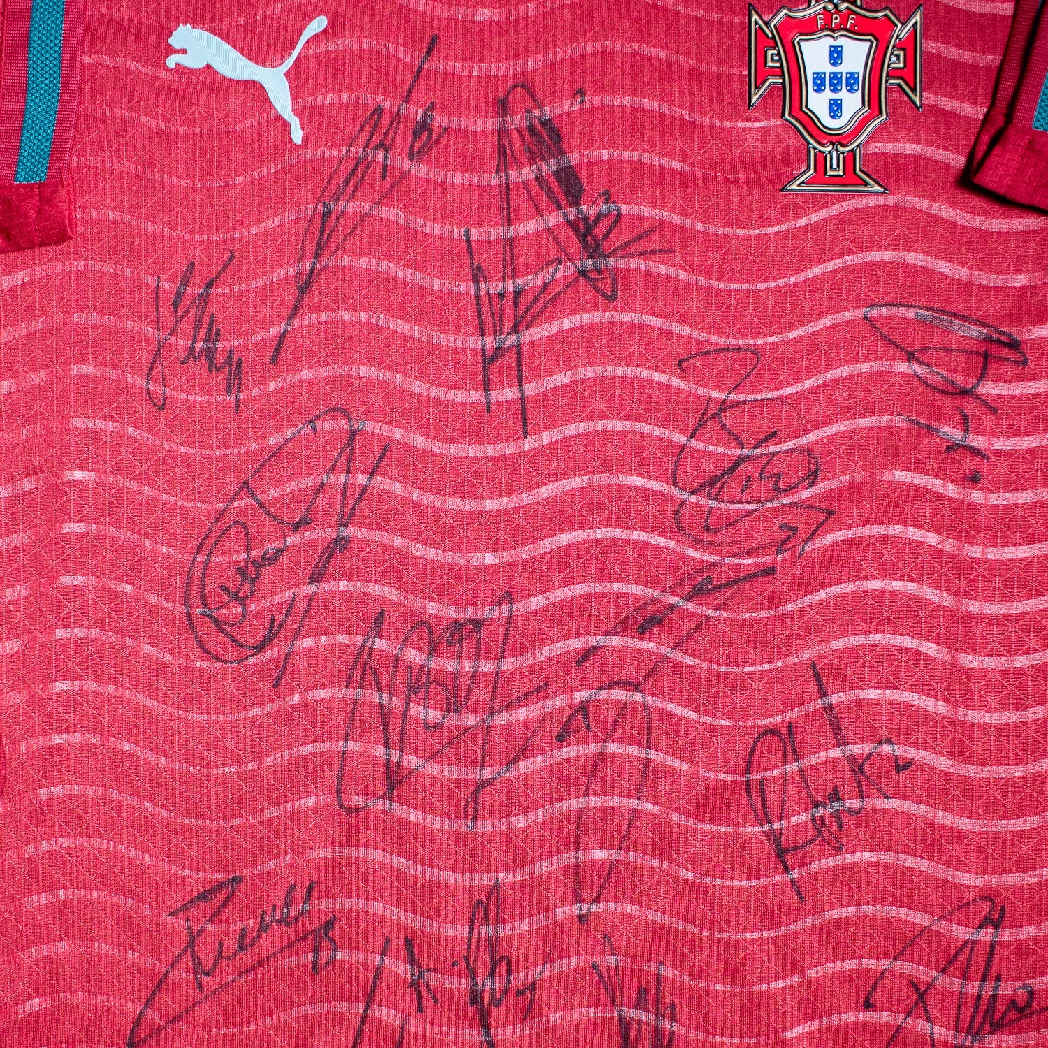 Subasta - Todo El Equipo  Jersey Firmado - Portugal
