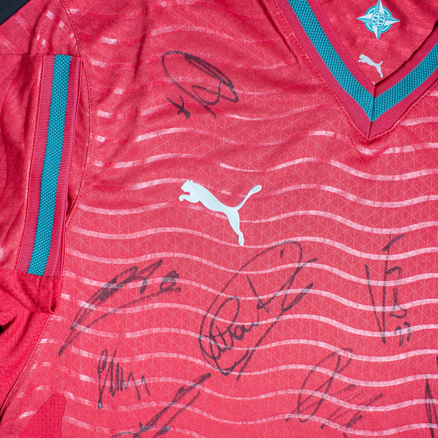Todo El Equipo  Jersey Firmado - Portugal