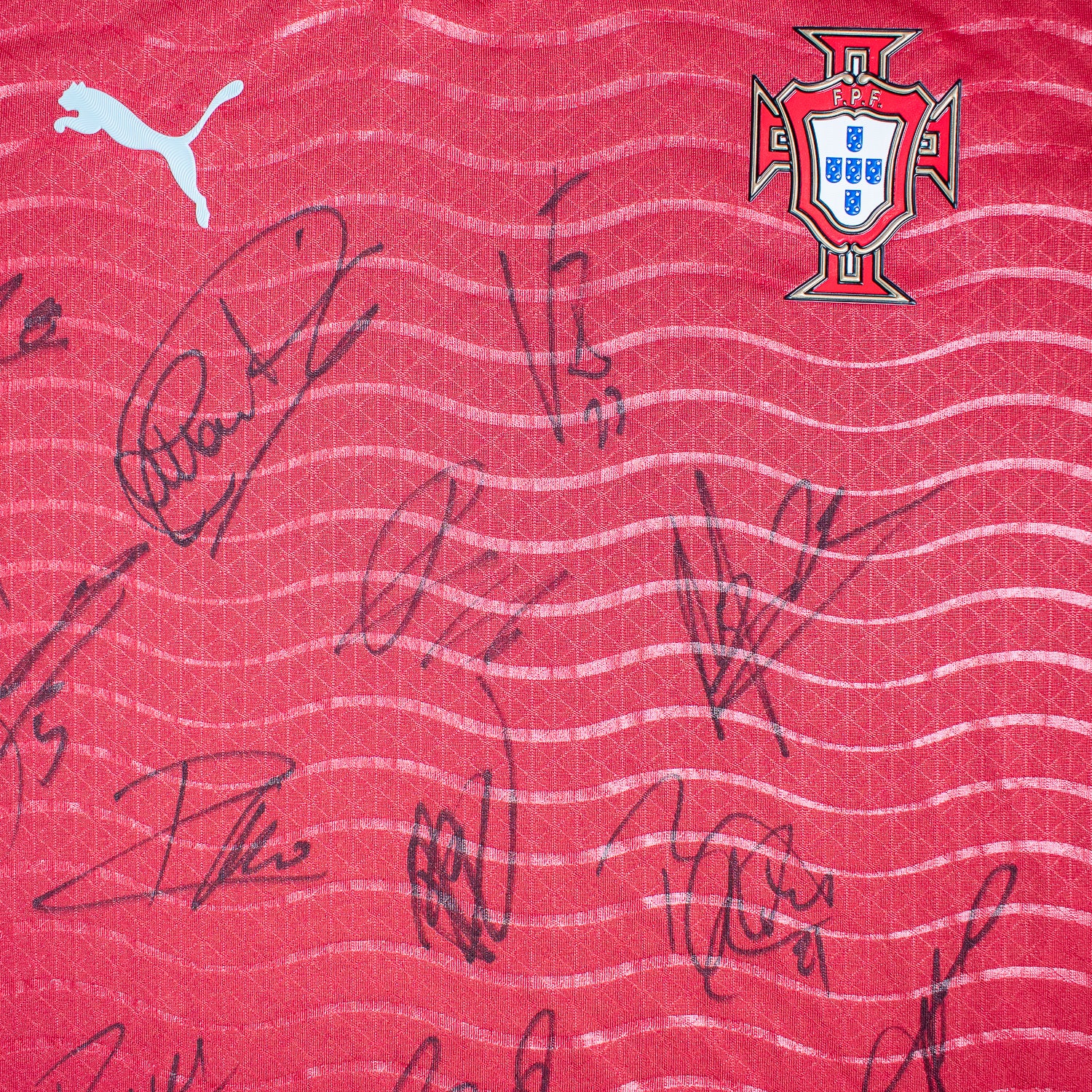 Todo El Equipo  Jersey Firmado - Portugal