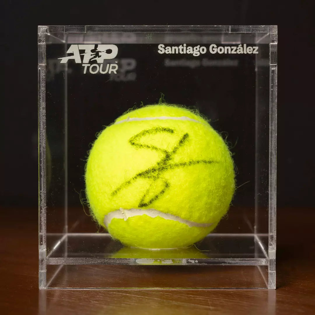 Pelota Firmada - Santiago Gonzalez